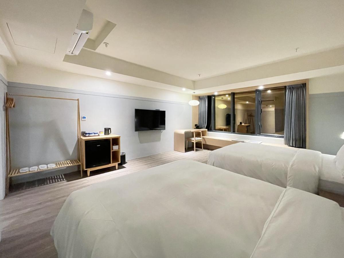 Green Hotel - Midori Taichung Exterior photo